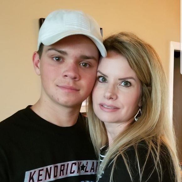 Meet your Posher, Joy - Picture 1 of 1